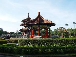 ��񔪋L�O����